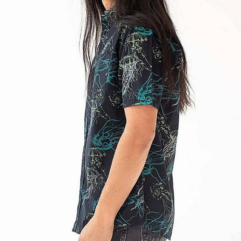 (MAKE OFFER) ๐HP๐ Jellyfish Button Down - Picture 6 of 7